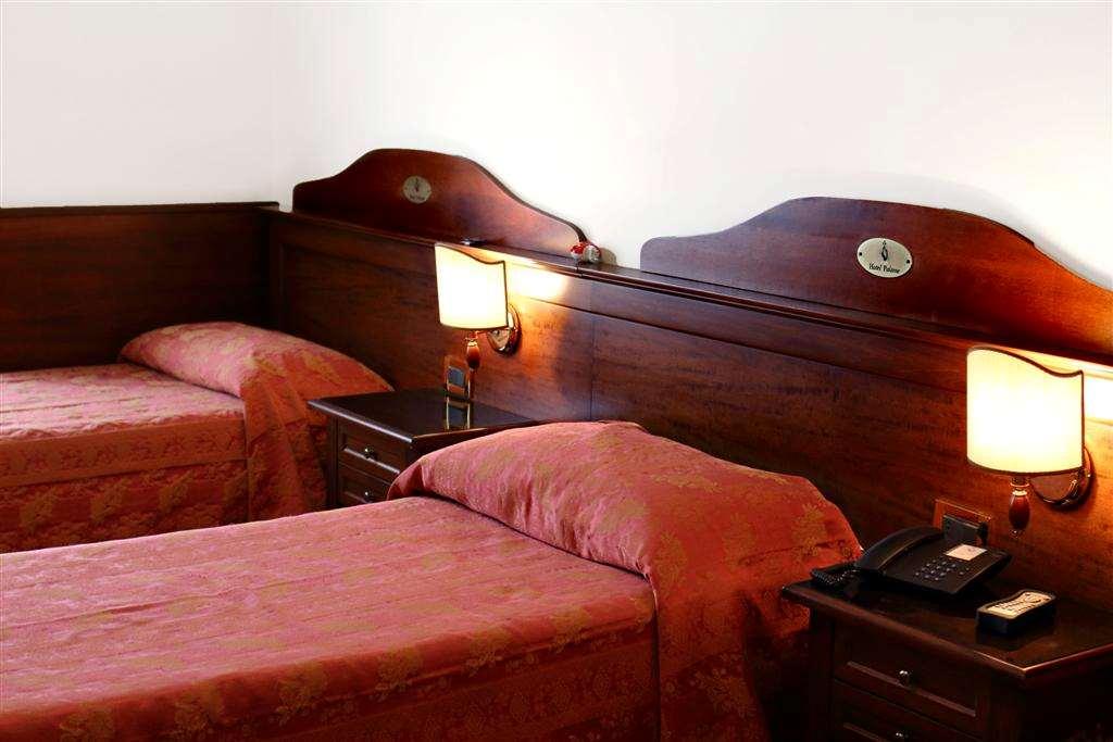 Hotel Pavone Milan Room photo
